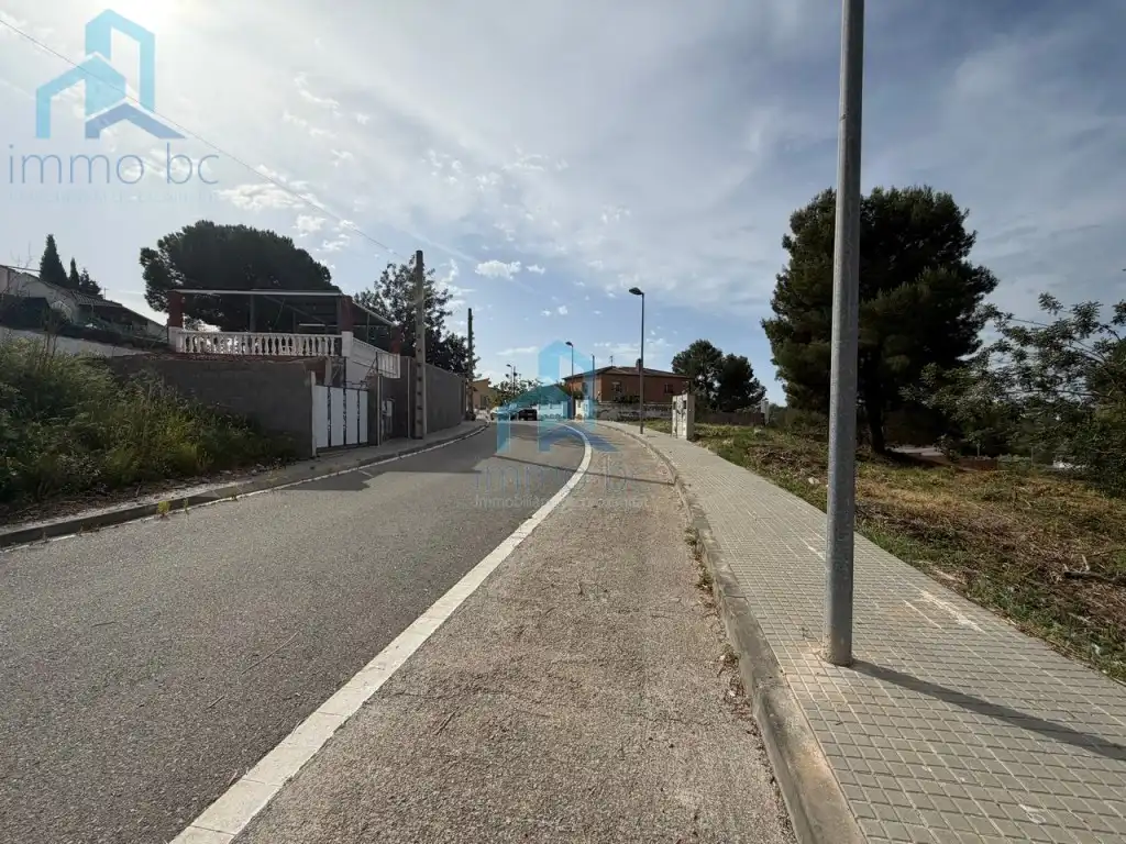 Terreno residencial en venta en Calle Rafael Casanova, imagen 3
