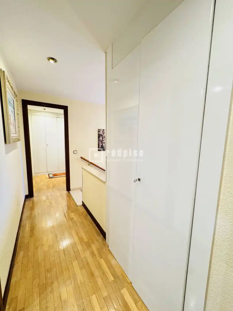 Dúplex en venta en Fuenlabrada con Calefacción, Jardín privado y Parquet
