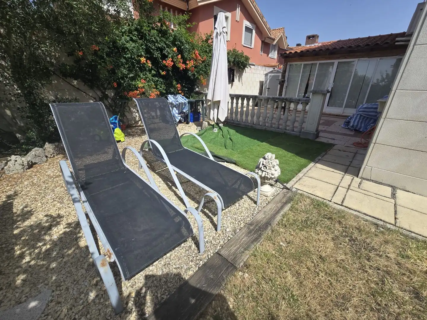 Terrassa de Casa o xalet en venda en Quintanilla Vivar amb Aire condicionat, Calefacció i Jardí privat