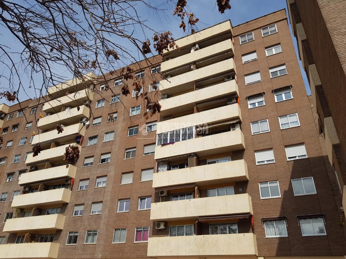 Local de alquiler en Grancasa