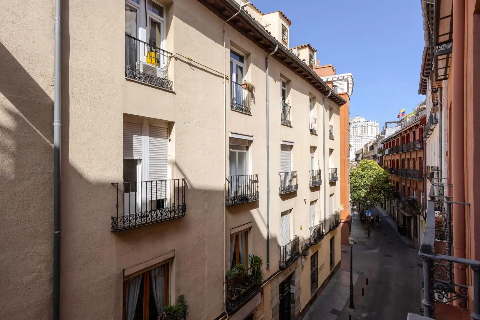 Flat with terrace for sale in Calle de la Luna, imagen 20