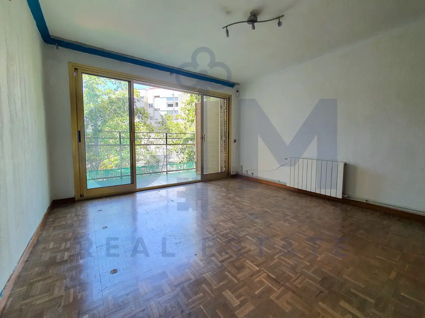 Bedroom of Flat for sale in Barcelona  with Heating, Parquet flooring and Terrace