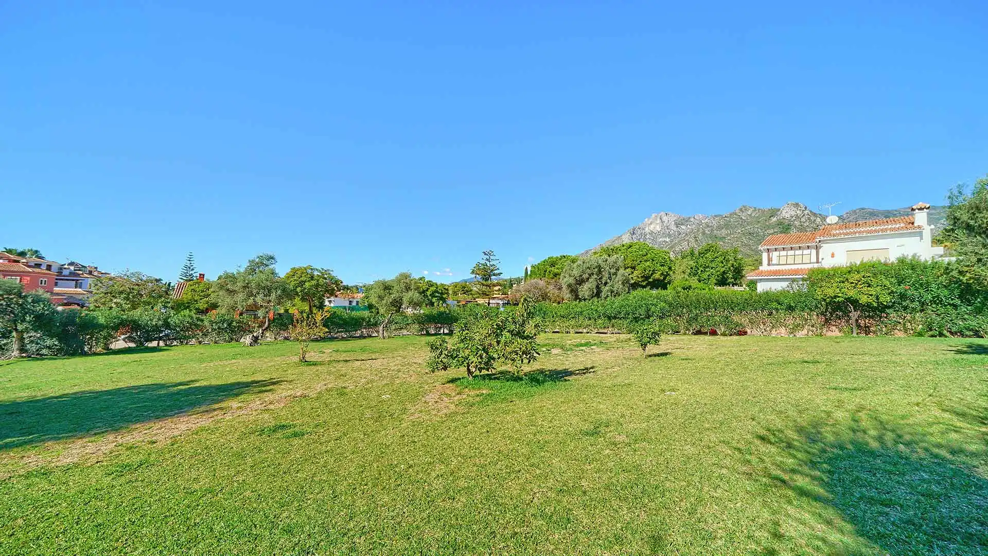 Jardín de Casa adosada en venta en Marbella con Aire acondicionado, Jardín privado y Terraza