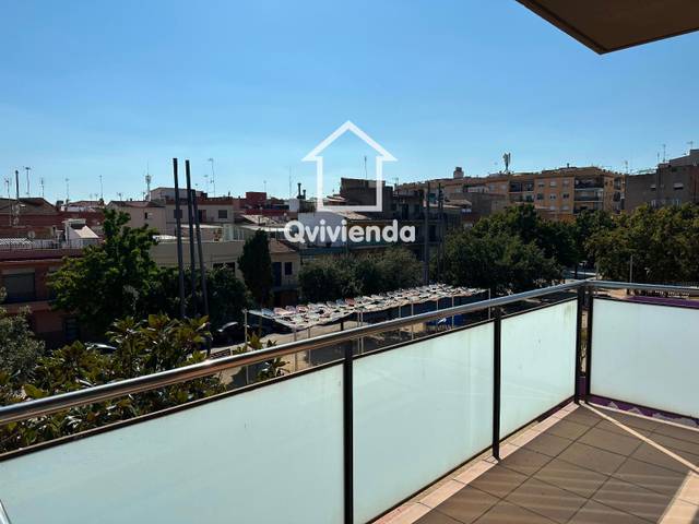 Piso en Venta en Riera La en Canovelles