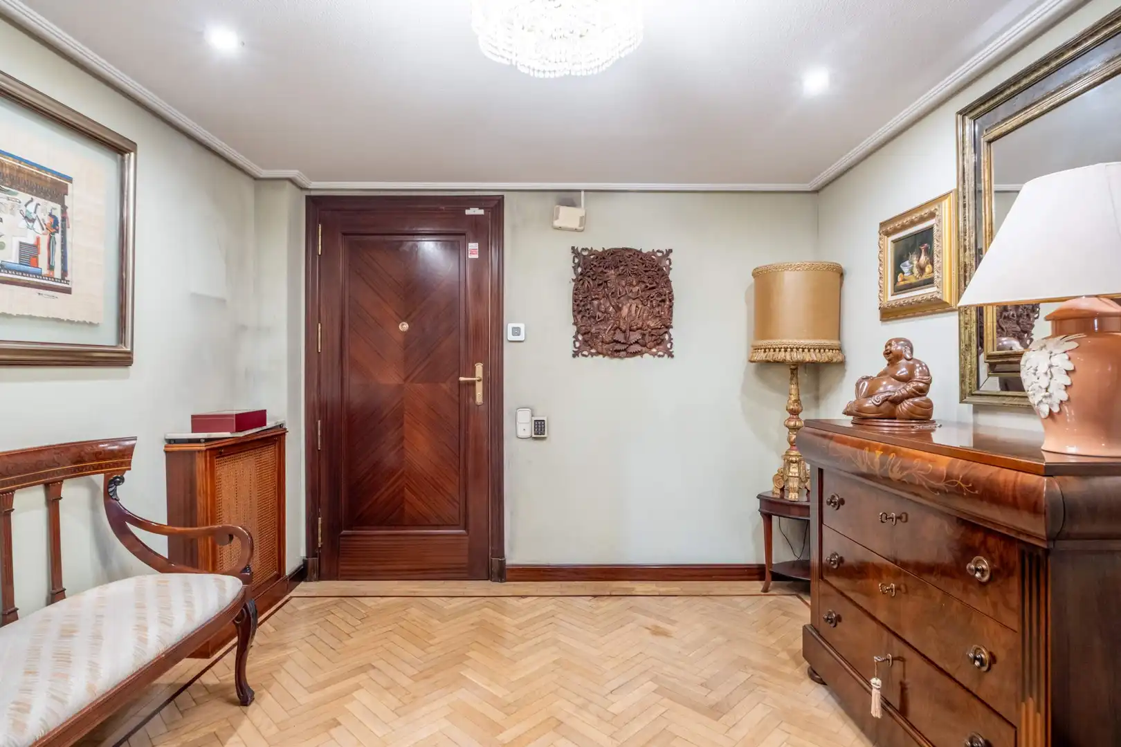 Wohnung zum Verkauf in Zaragoza mit Klimaanlage, Heizung und Parkett