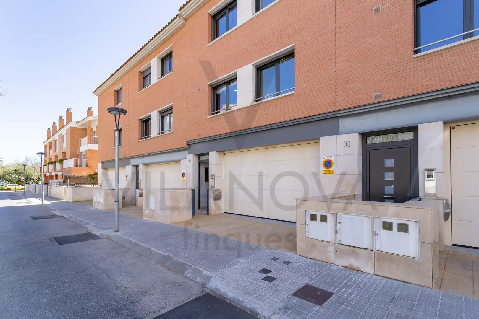 Außenansicht von Einfamilien-Reihenhaus zum Verkauf in Valls mit Klimaanlage, Heizung und Privatgarten