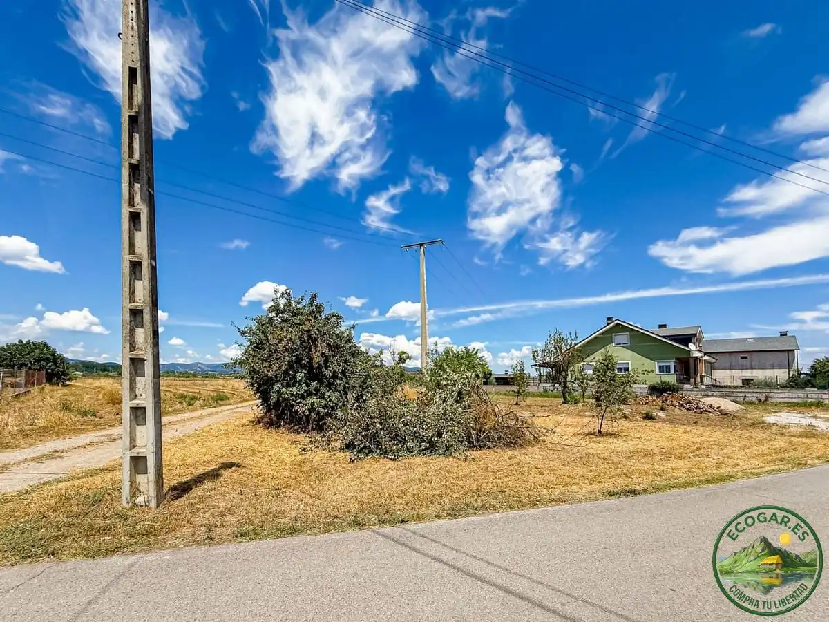 Terreno residencial en venta en Carracedelo