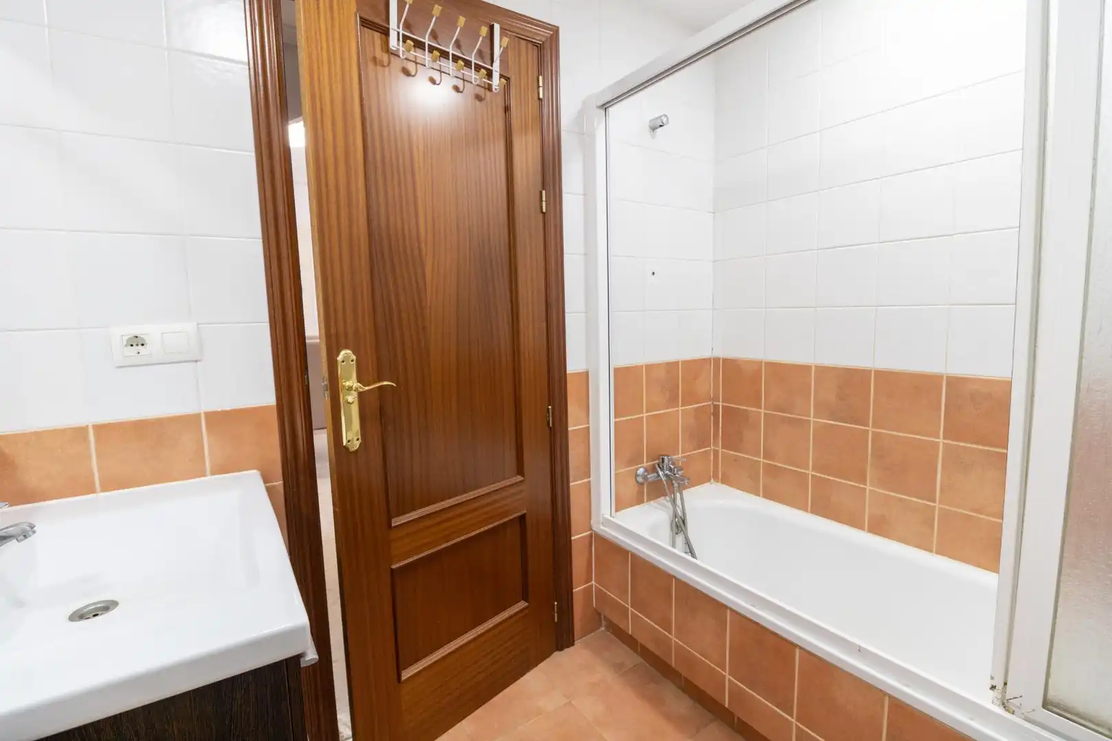 Baño de Piso en venta en Almería con Aire acondicionado
