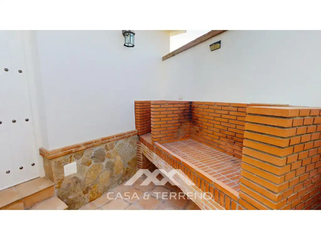 Jardí de Casa o xalet en venda en Vélez-Málaga amb Piscina, Moblat i TV