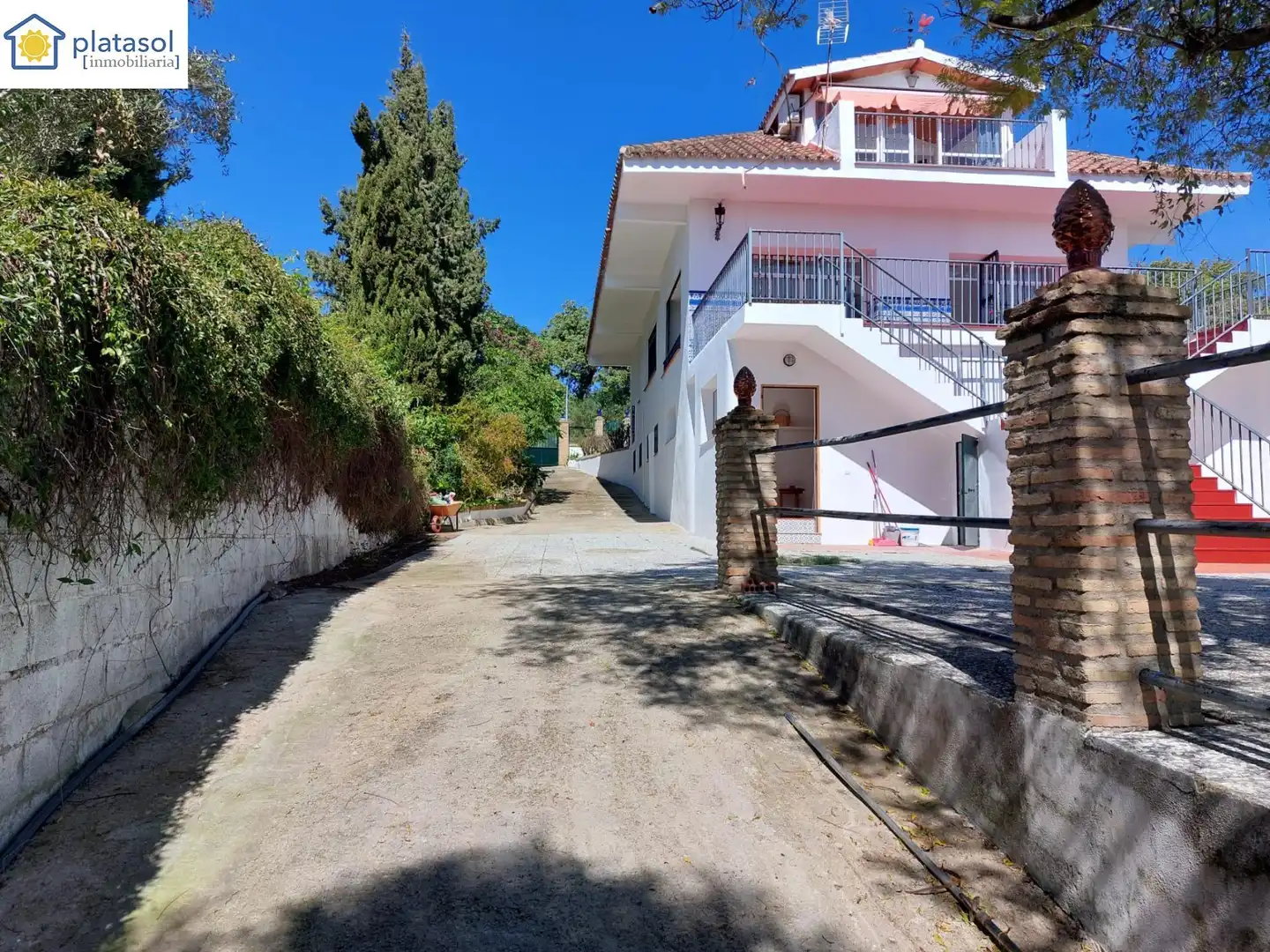 Chalet con piscina en venta en Calle ROMA, imagen 4