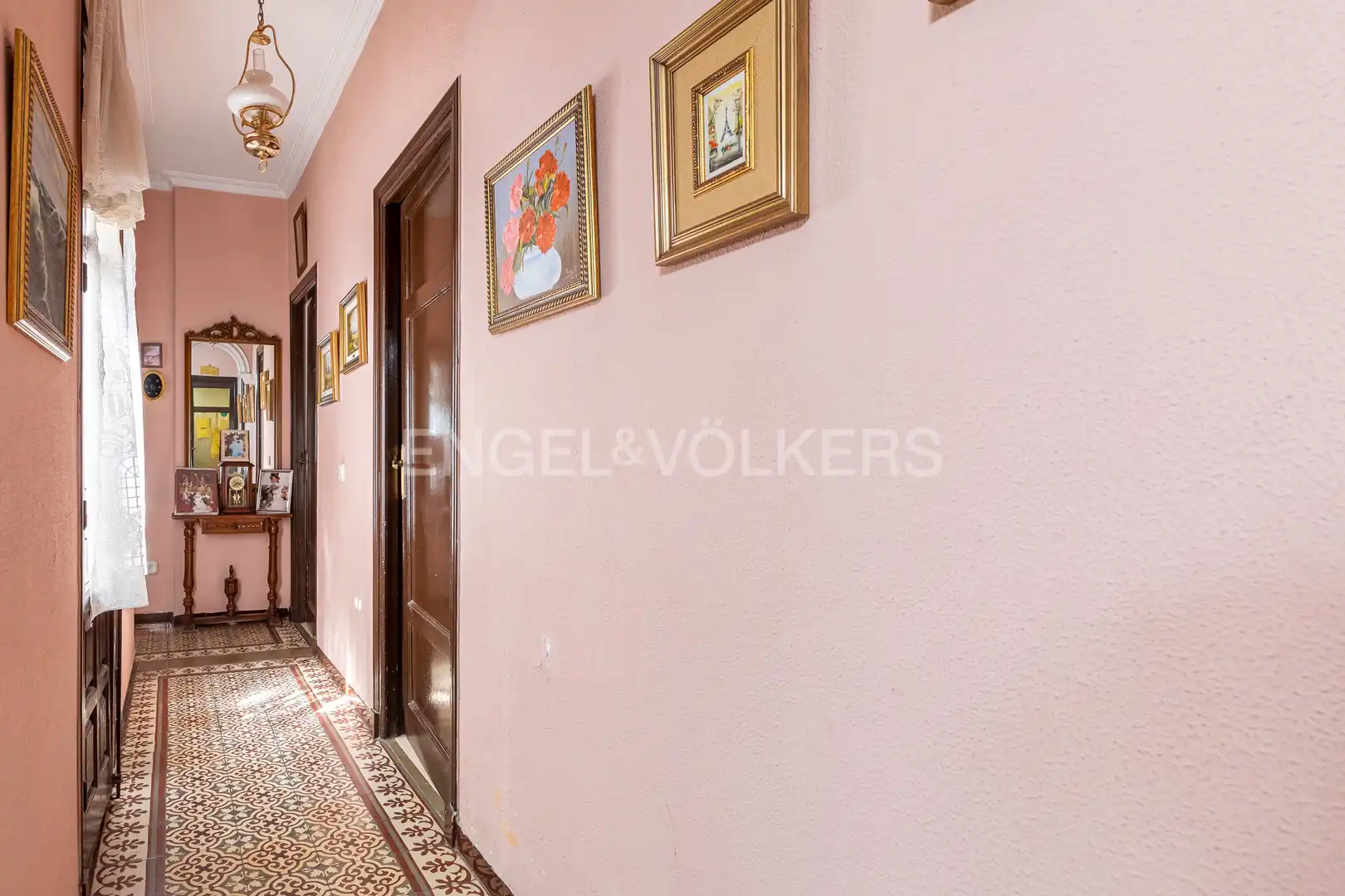 Haus oder Chalet zum Verkauf in Sevilla mit Klimaanlage, Heizung und Abstellraum