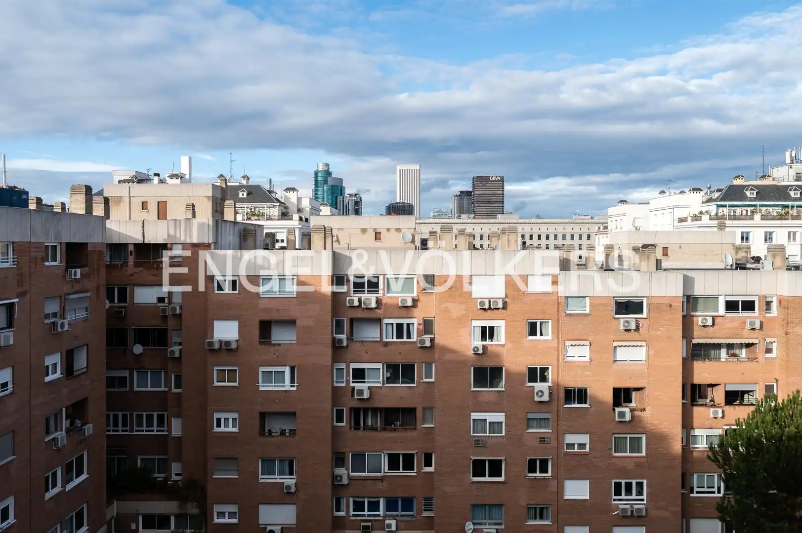 Vista exterior de Piso en venta en Madrid con Aire acondicionado, Calefacción y Trastero