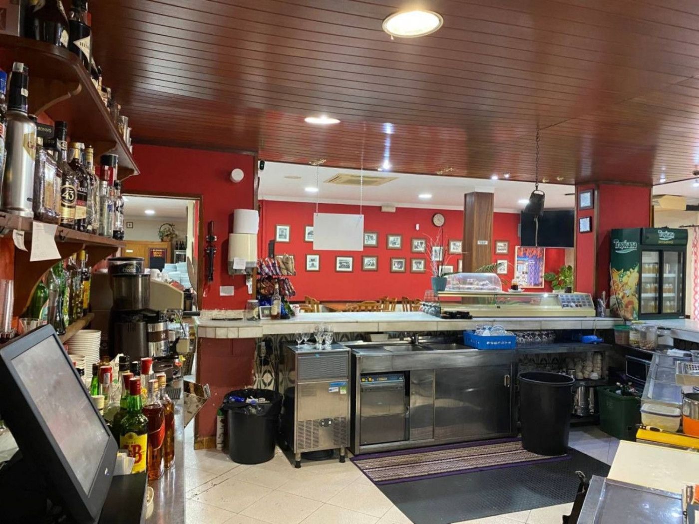 Premises to rent in Muro  with Air Conditioner