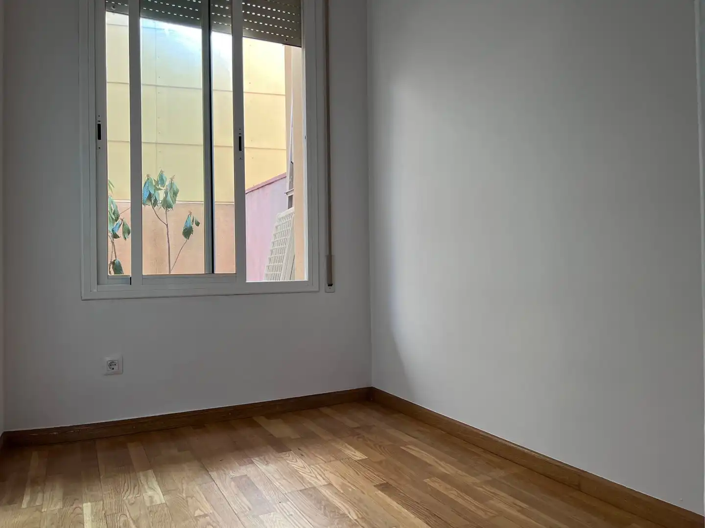 Dormitori de Planta baixa de lloguer en Havana