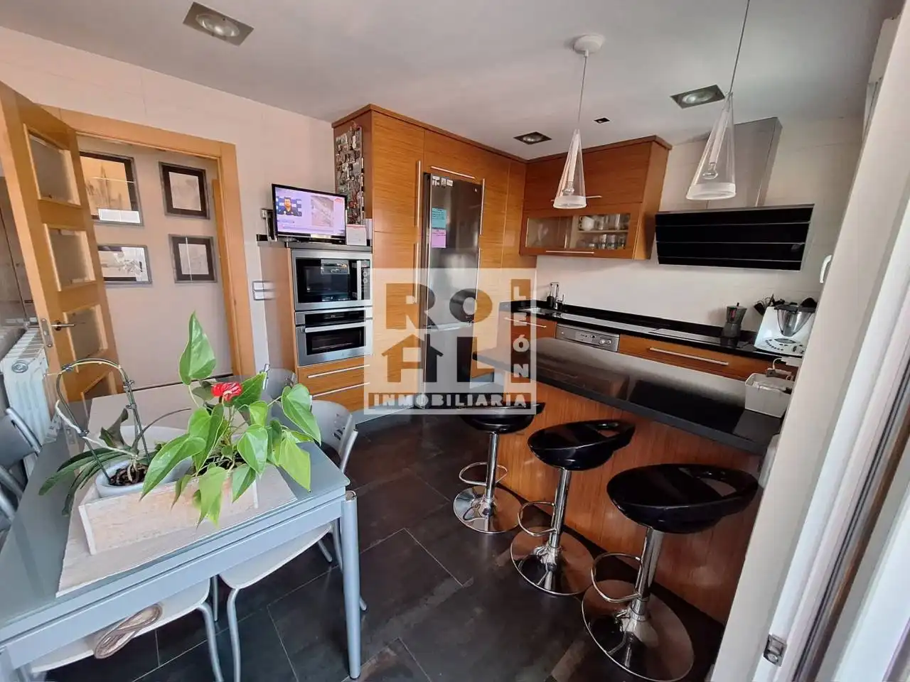 Kitchen of Apartments for sale in León Capital   with Heating and Parquet flooring