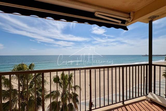 Piso en Venta en Carrer de Pérez Galdós en Barri Marítim