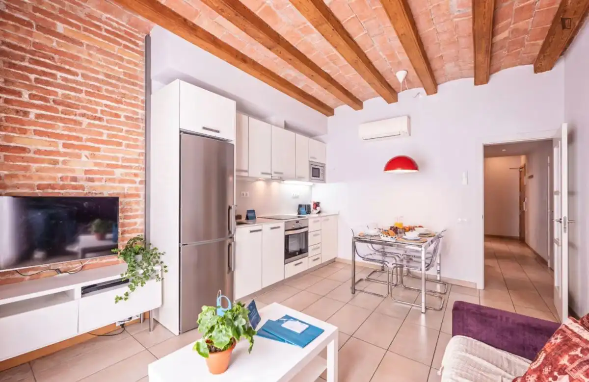 Cuina de Apartament de lloguer en Barcelona amb Aire condicionat, Moblat i Forn