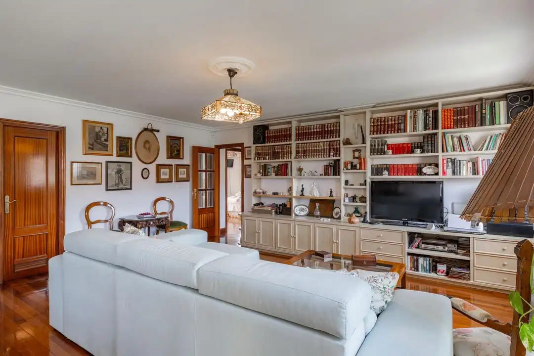 Wohnzimmer von Wohnung zum Verkauf in Irun  mit Heizung