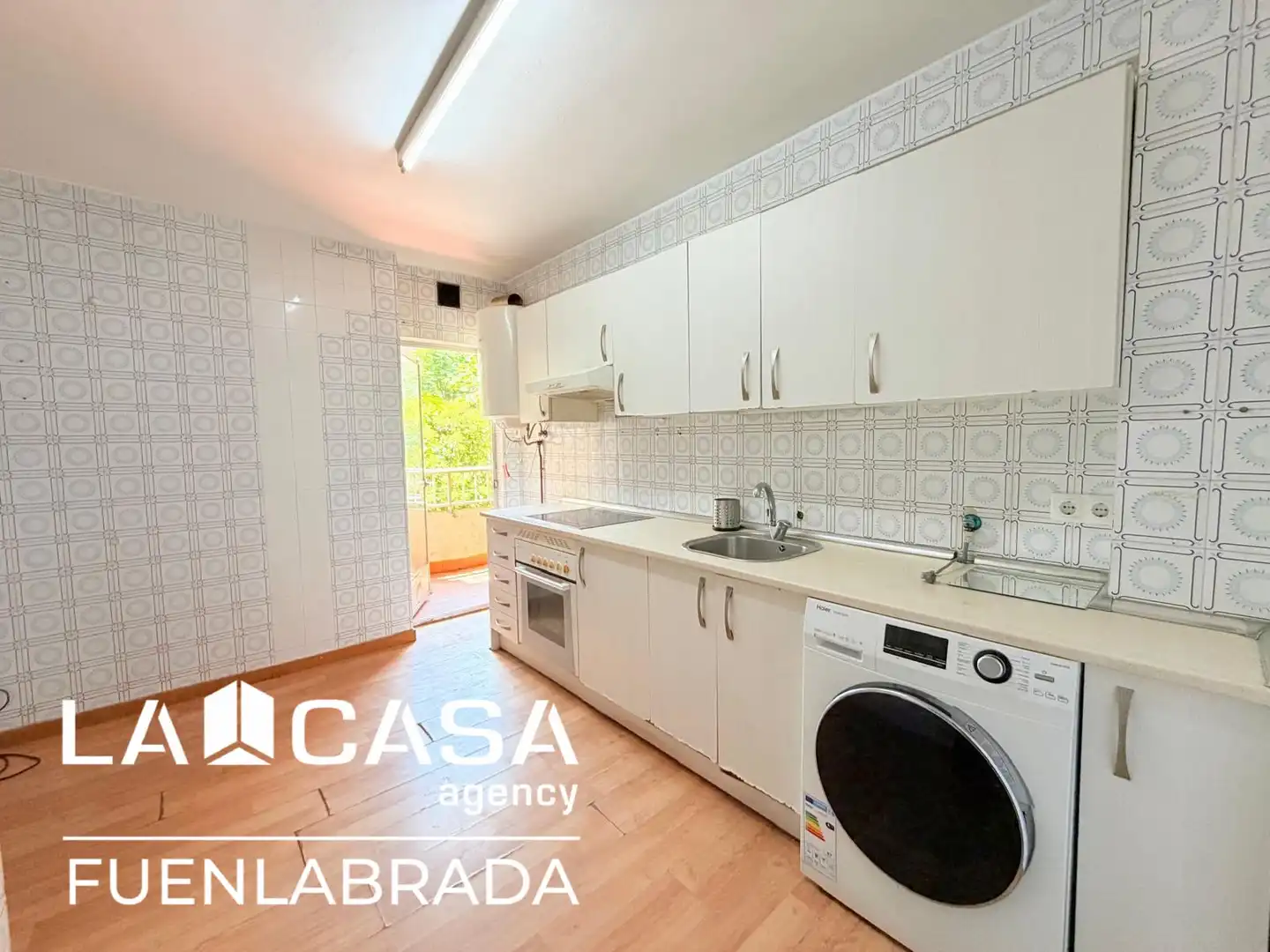 Kitchen of Flat for sale in Fuenlabrada  with Terrace
