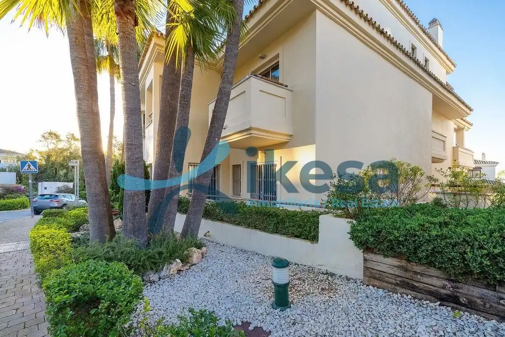 Außenansicht von Wohnung zum Verkauf in Marbella mit Gemeinschaftspool