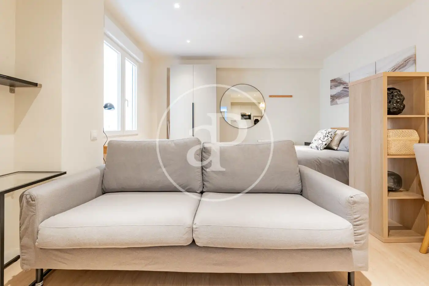 Living room of Flat for sale in Madrid  with Air Conditioner, Heating and Storage room