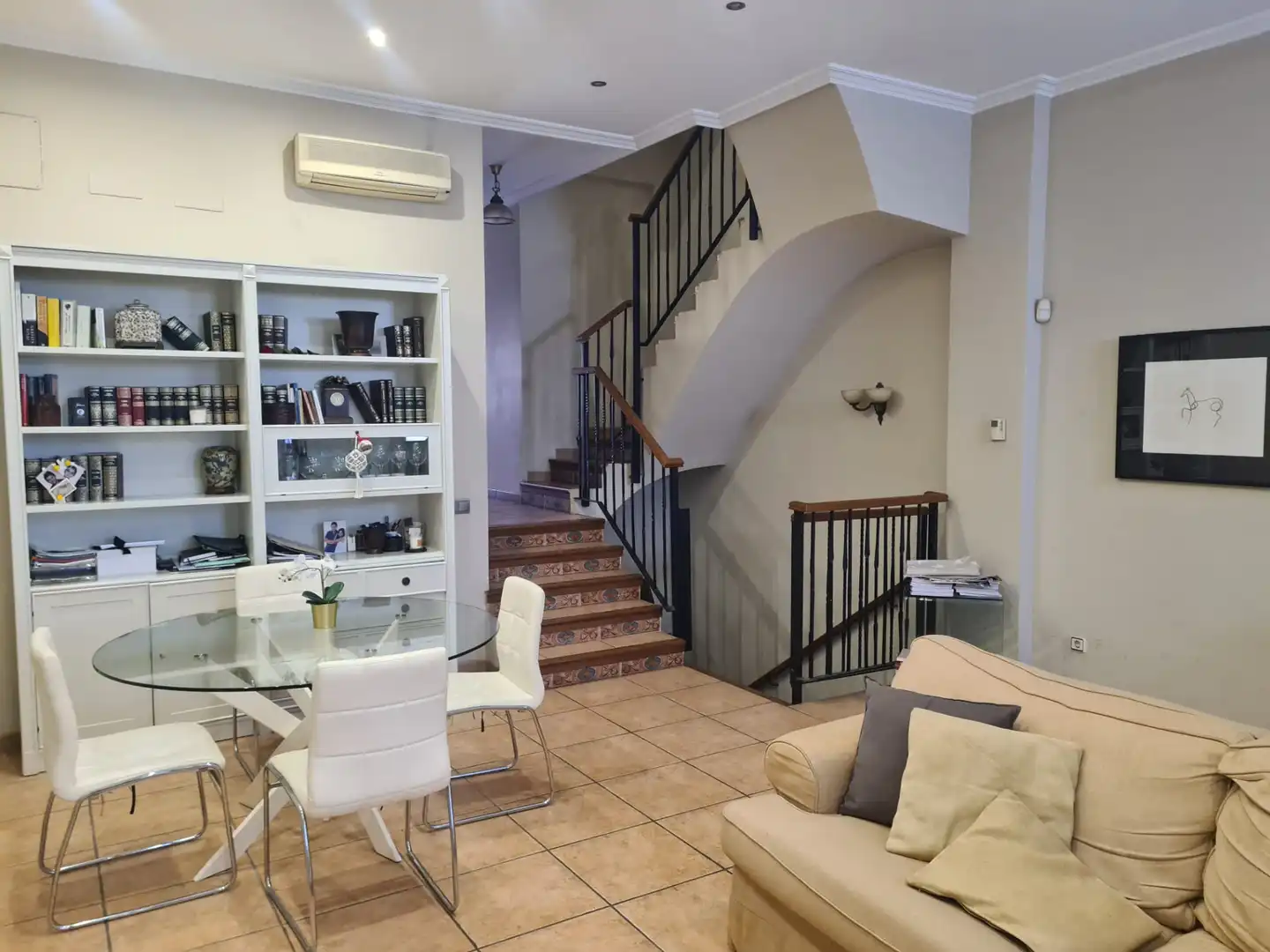 Casa adosada en venta en Valencia con Aire acondicionado, Calefacción y Terraza