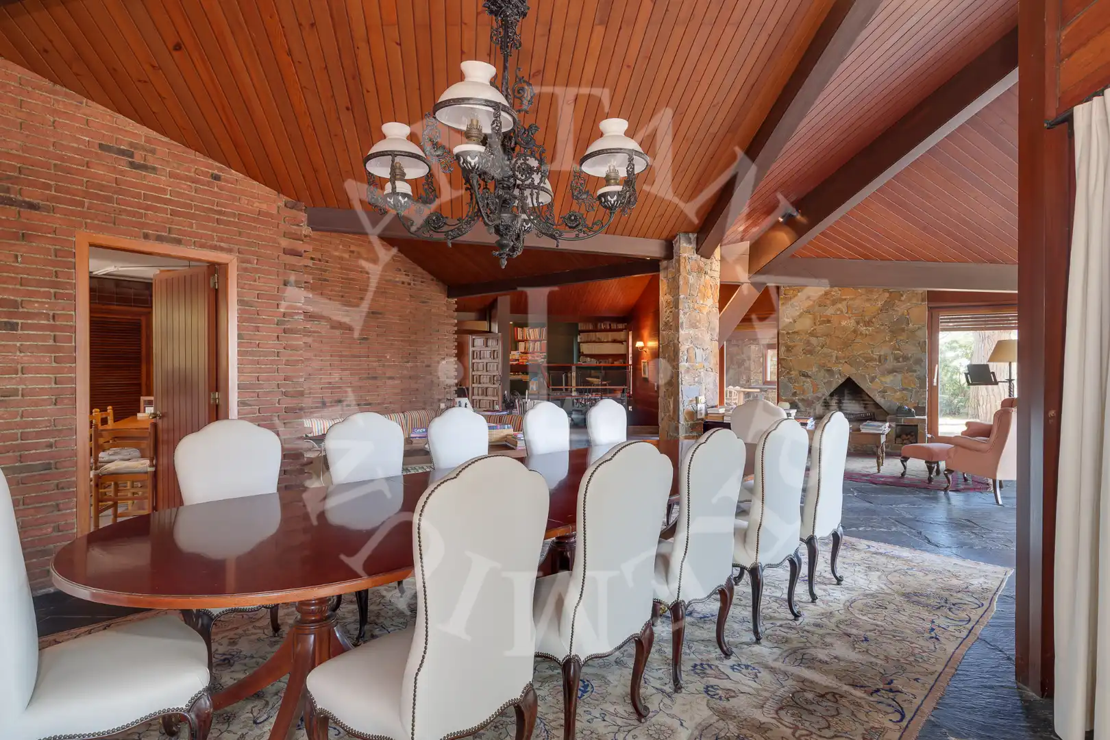 Comedor de Casa o chalet en venta en Sant Andreu de Llavaneres con Calefacción, Jardín privado y Trastero