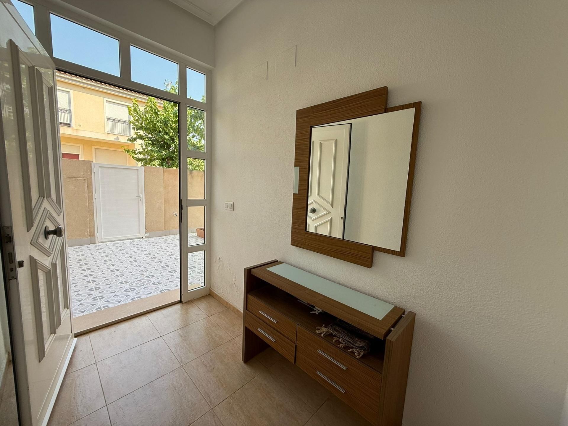 Apartment to rent in Los Alcázares