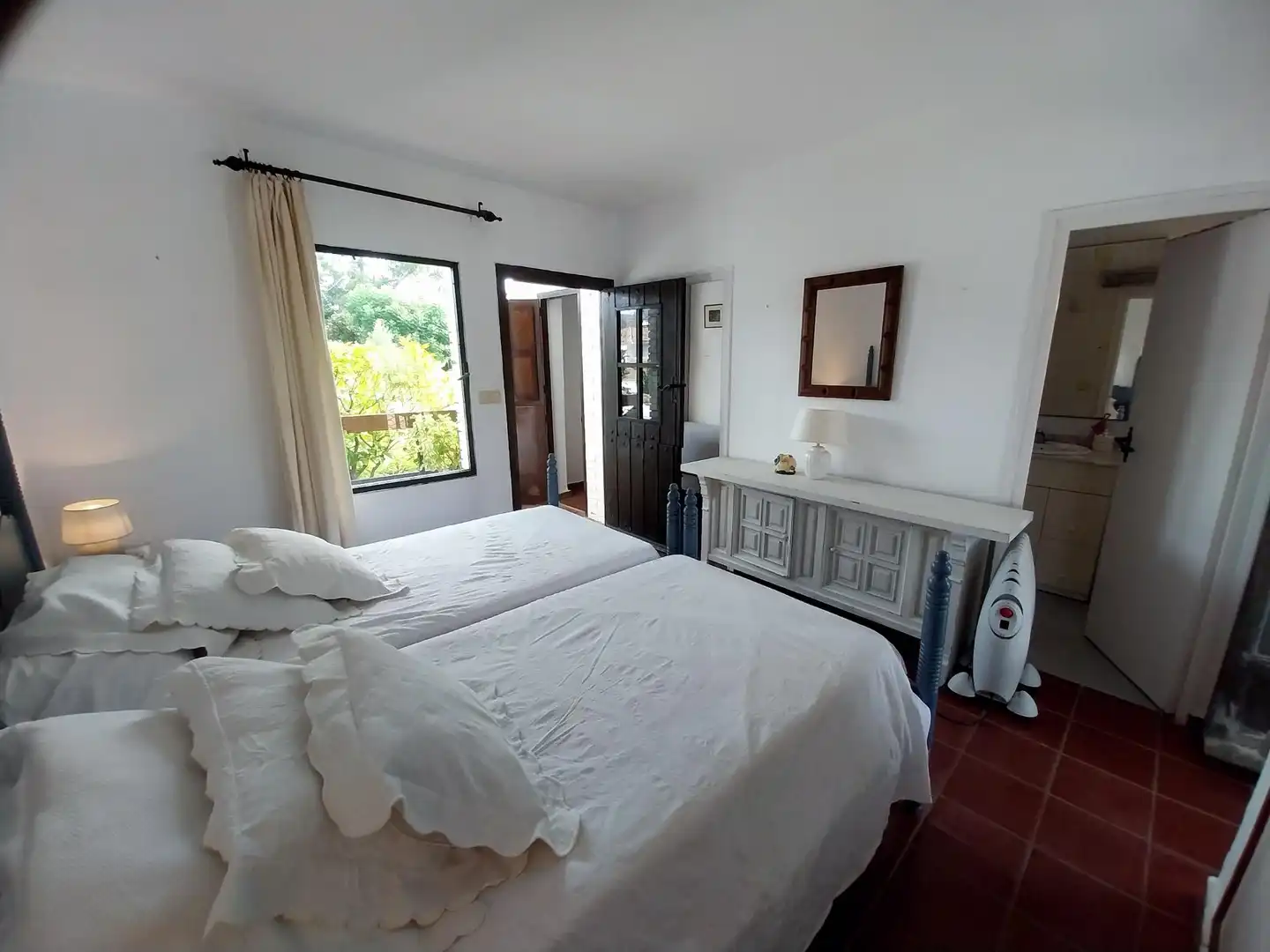 Dormitori de Casa o xalet de lloguer en Mijas amb Jardí privat, Terrassa i Moblat