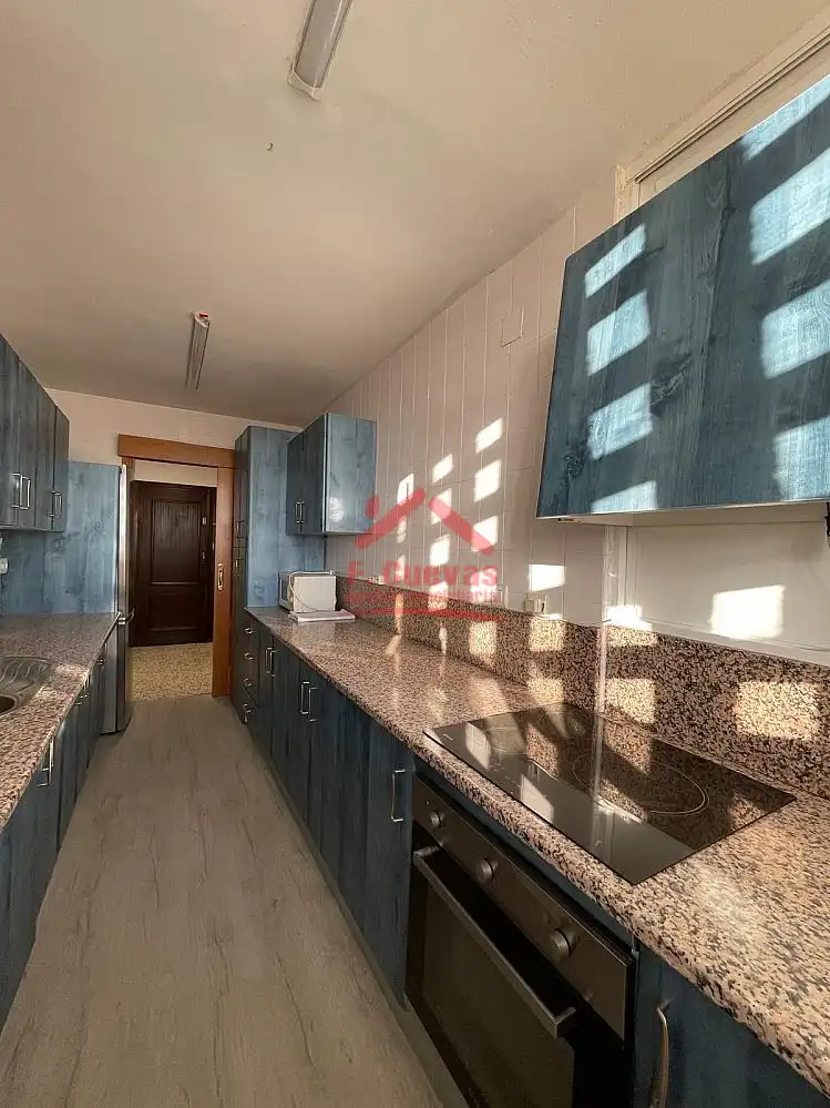 Cuina de Apartament en venda en Vélez-Málaga amb Aire condicionat, Calefacció i Terrassa