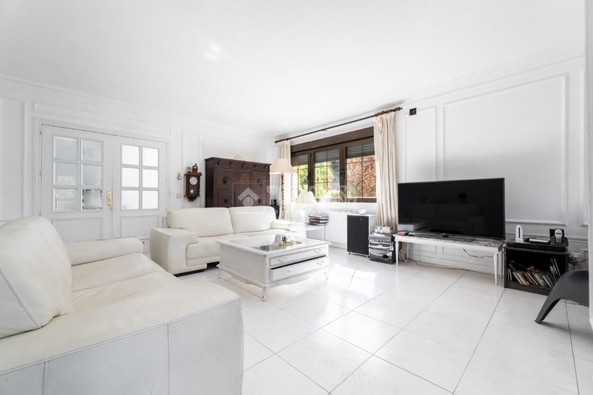 Casa adosada en venta en El Monte, Los Peñascales