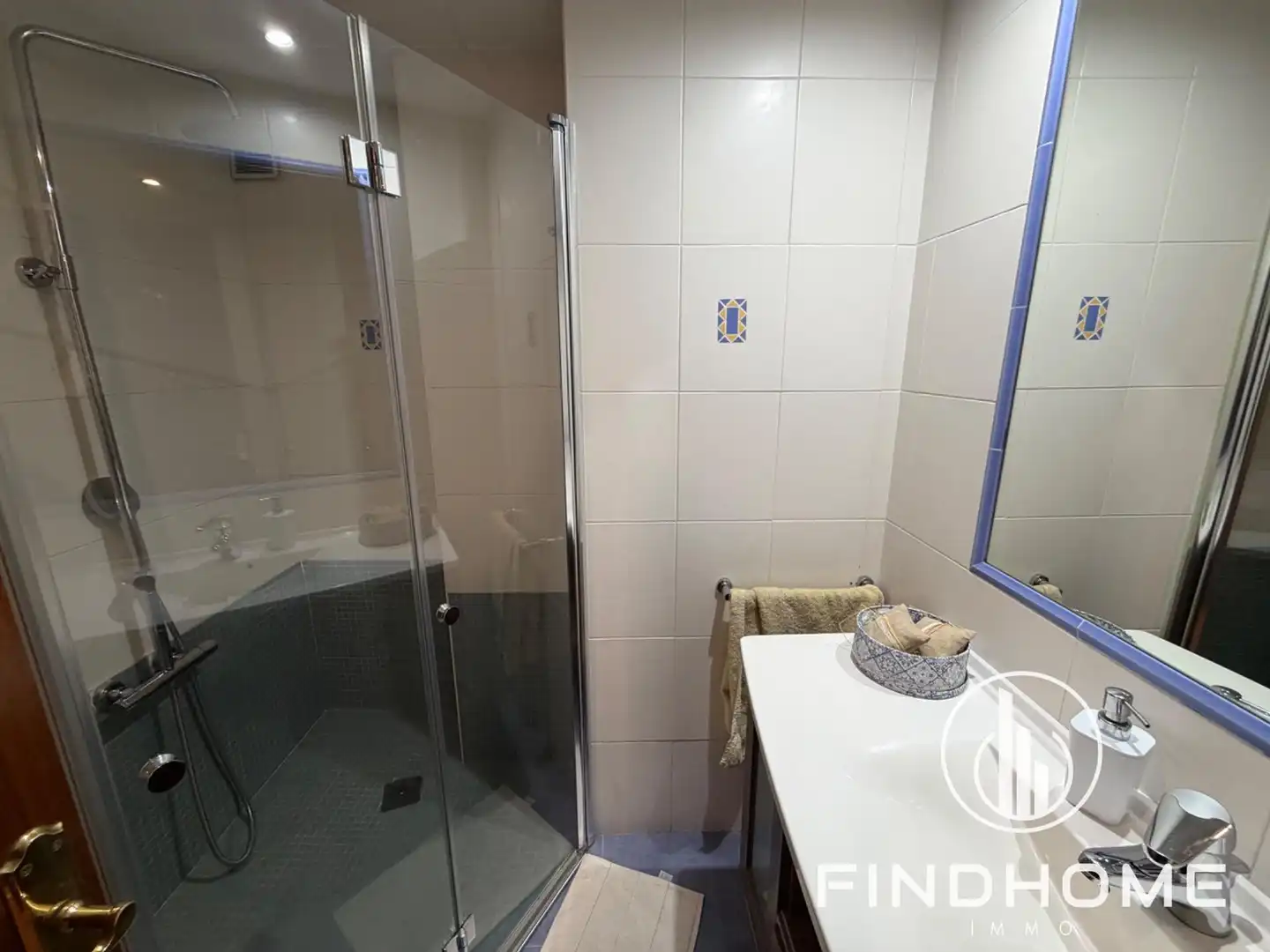 Bathroom of Flat for sale in Olot  with Heating and Terrace