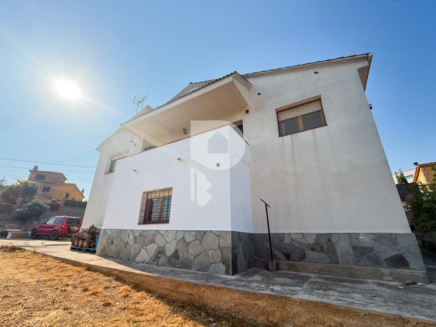 Vista exterior de Casa o xalet en venda en Vallirana amb Aire condicionat, Calefacció i Jardí privat