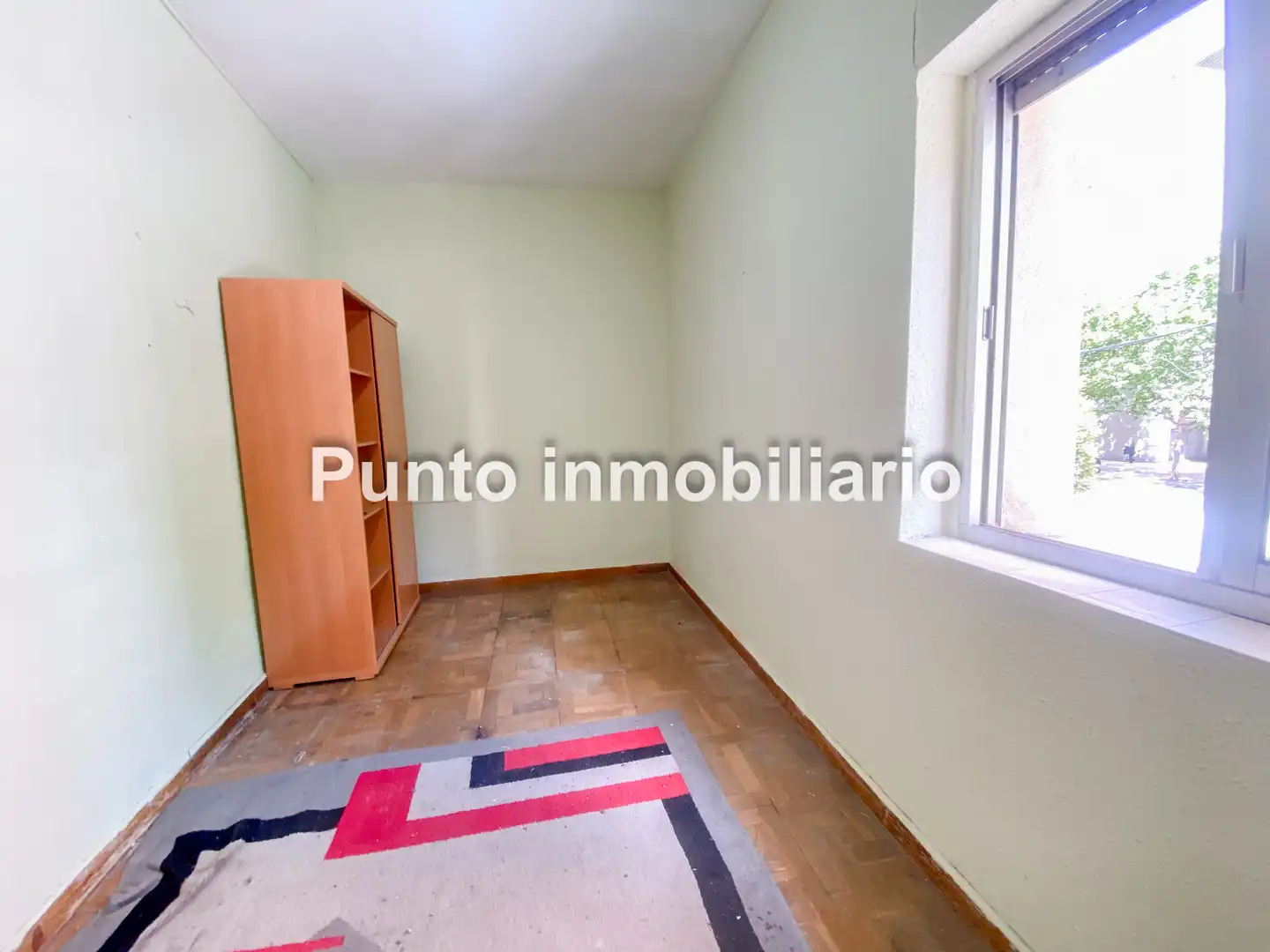 Dormitori de Pis en venda en Valladolid amb Calefacció, Parquet i Terrassa