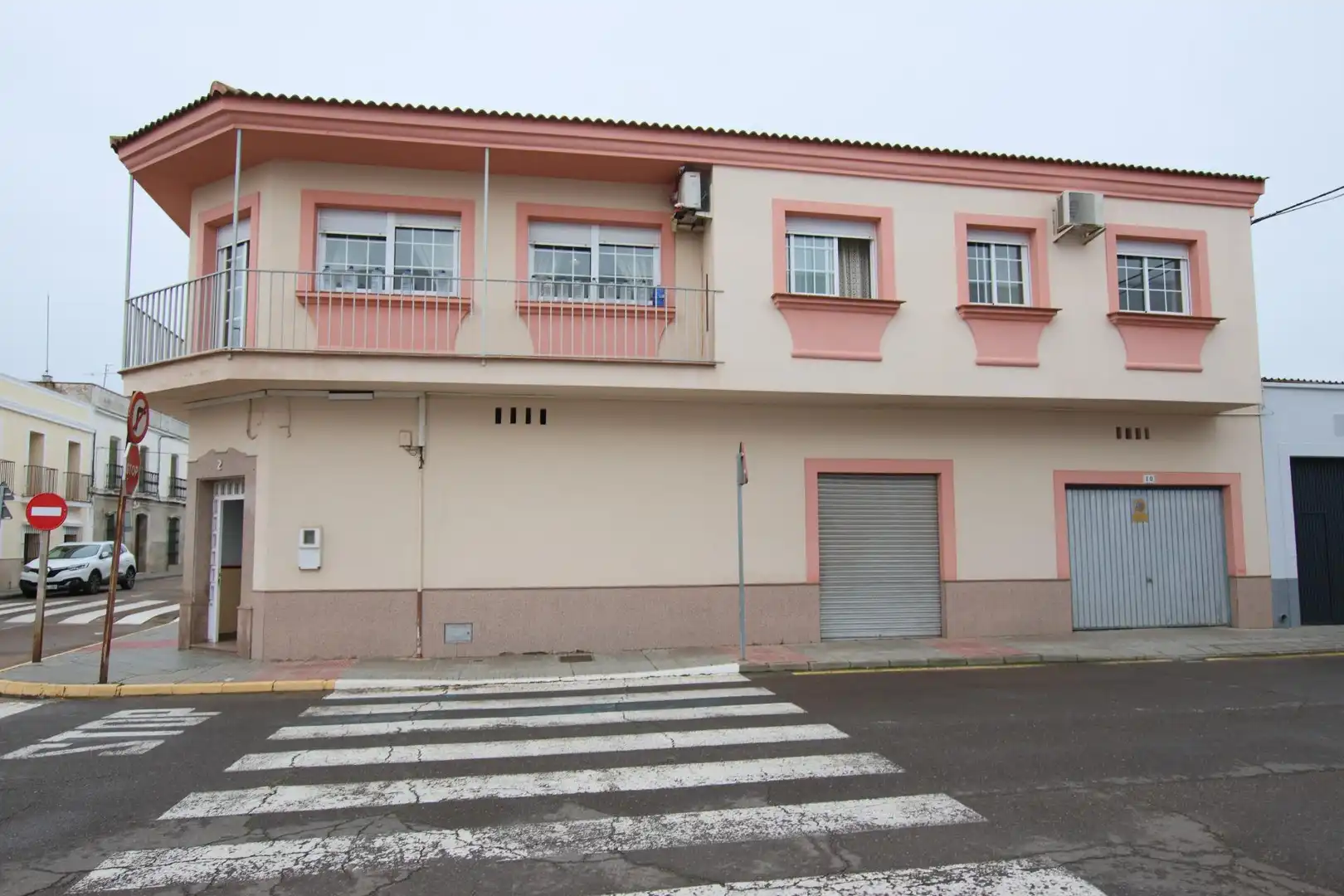Exterior view of Buildings for sale in Puebla de la Calzada