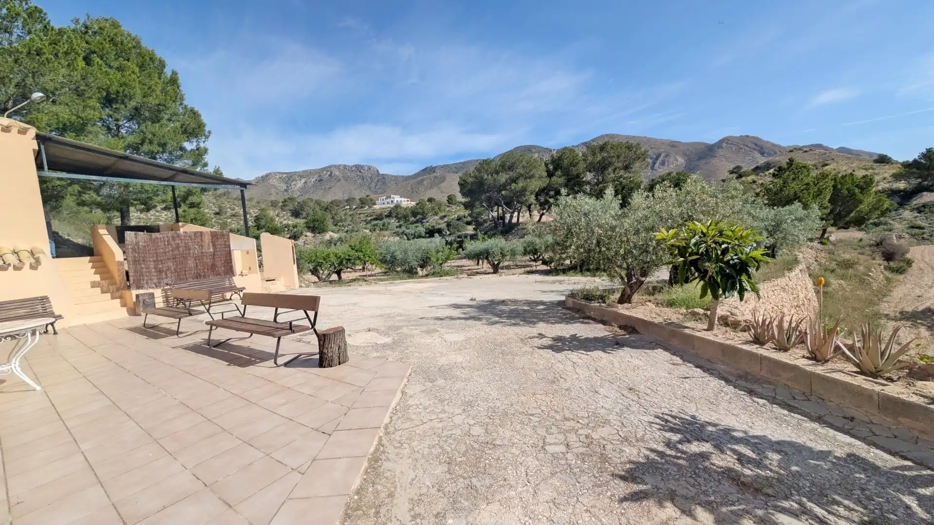Casa con jardín en venta en Hondón de las Nieves / El Fondó de les Neus, imagen 15