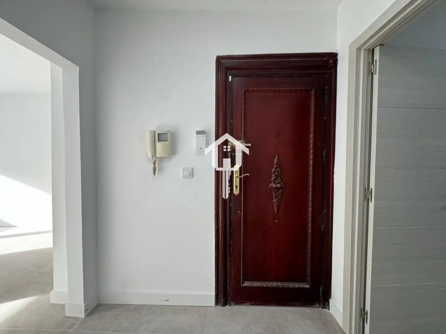 Wohnung zum Verkauf in Alicante / Alacant mit Privatgarten und Terrasse