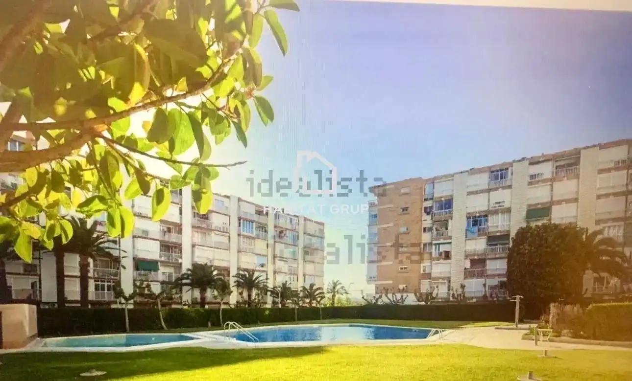 Vista exterior de Estudio en venta en Vila-seca con Calefacción y Piscina comunitaria
