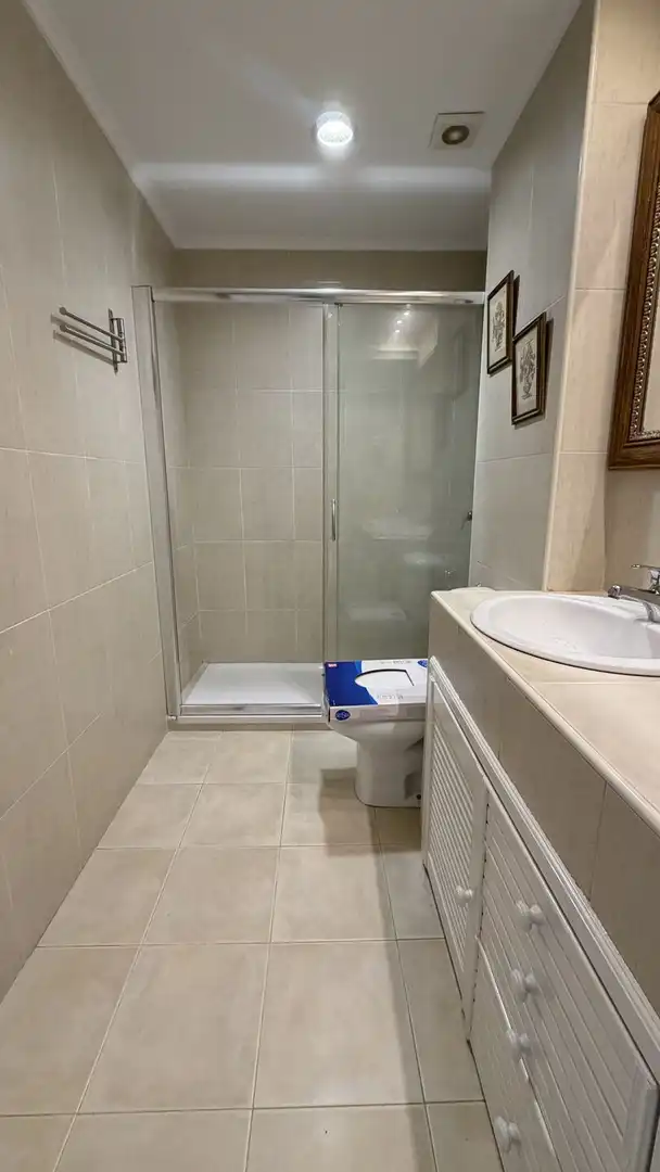 Bathroom of Flat for rent in Getxo   with Heating and Terrace