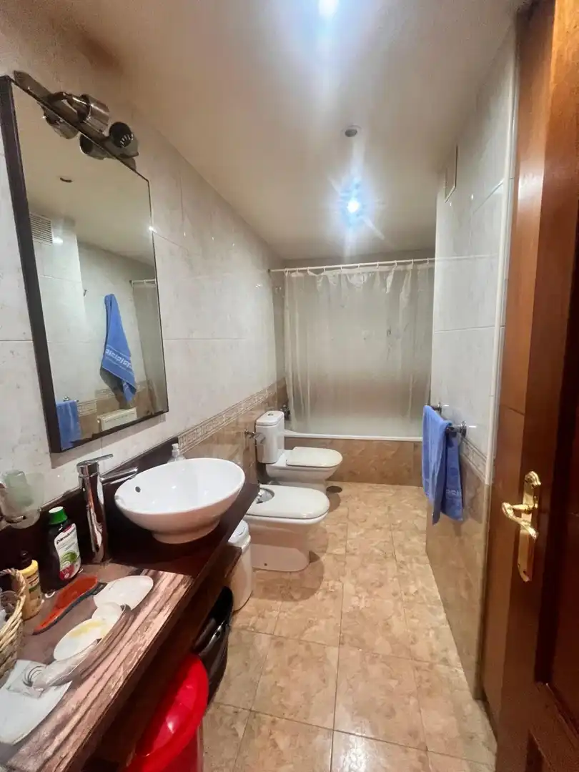 Bany de Apartament en venda en Villaviciosa amb Calefacció i Traster
