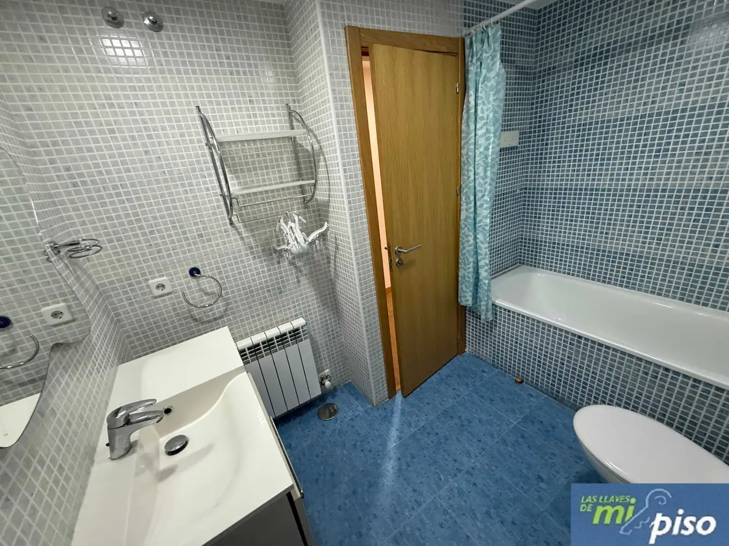 Bany de Pis en venda en Santovenia de Pisuerga amb Aire condicionat, Calefacció i Parquet
