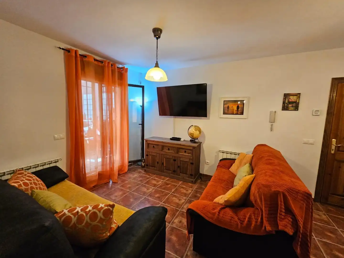 Sala de estar de Casa o chalet en venta en Fondón con Calefacción, Terraza y Amueblado