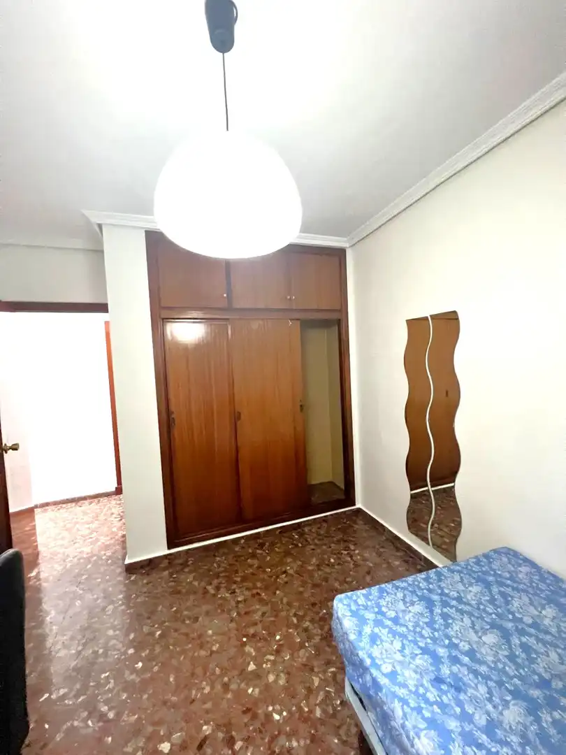 Piso de alquiler en Avenida del Rector José Loustau, 18, La Fama