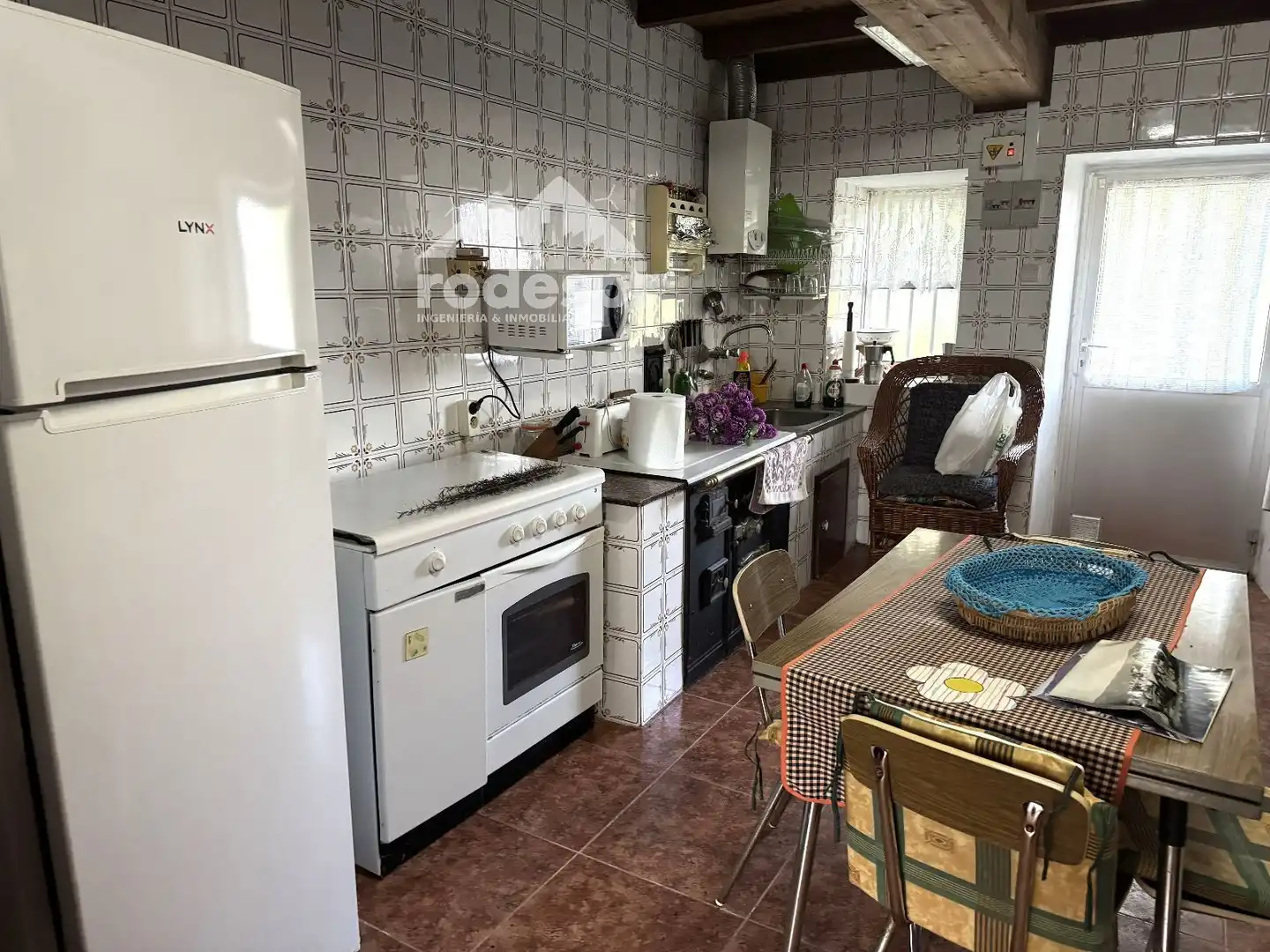 Kitchen of Houses for sale in A Cañiza    with Heating, Storage room and Furnished