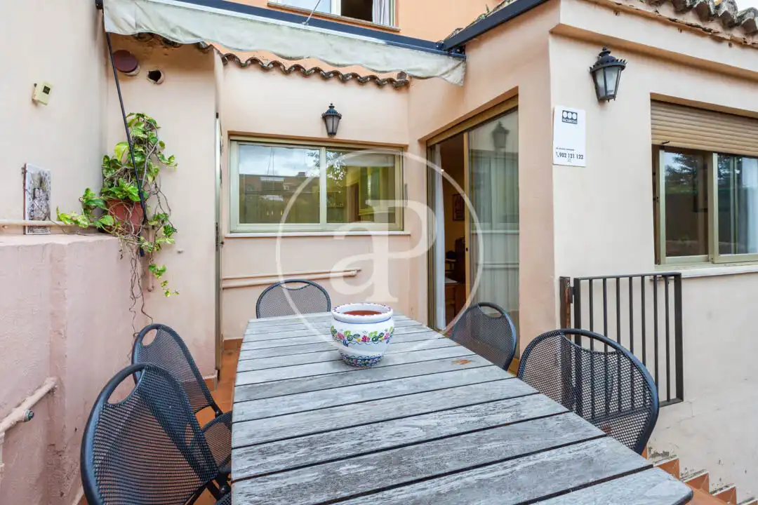 Terrassa de Casa adosada en venda en Godella amb Aire condicionat, Calefacció i Jardí privat