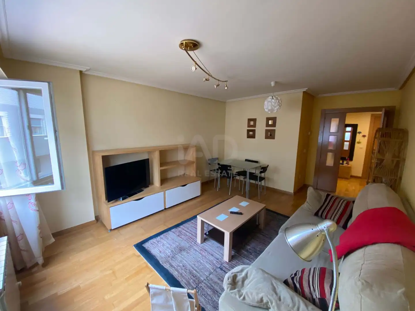 Sala de estar de Piso en venta en Villaquilambre con Calefacción