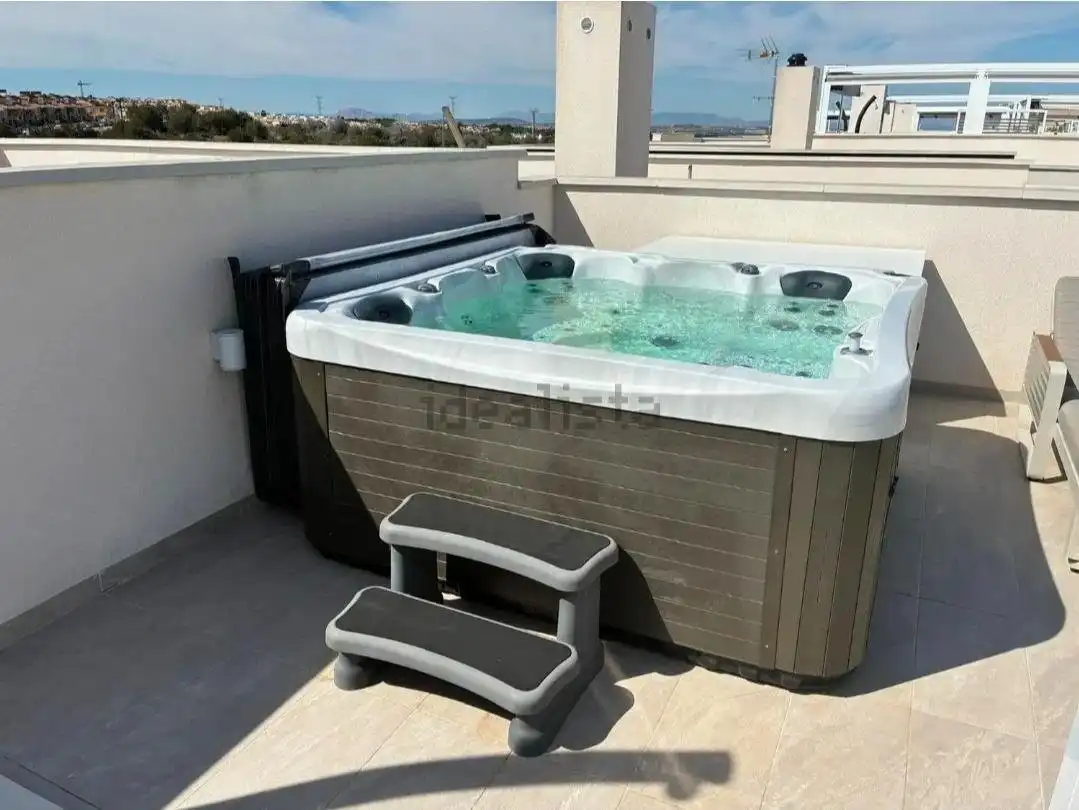 Terrassa de Àtic en venda en Orihuela amb Calefacció, Jardí privat i Piscina