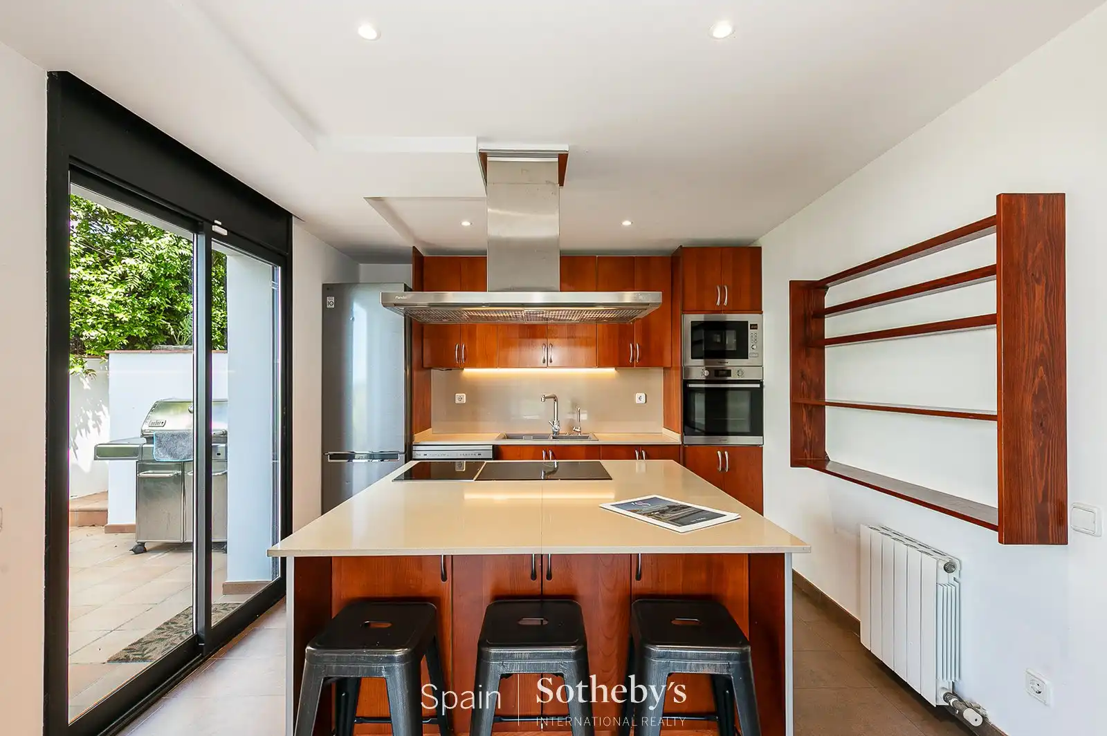 Kitchen of Houses for sale in Sant Pere de Ribes  with Air Conditioner, Heating and Private garden