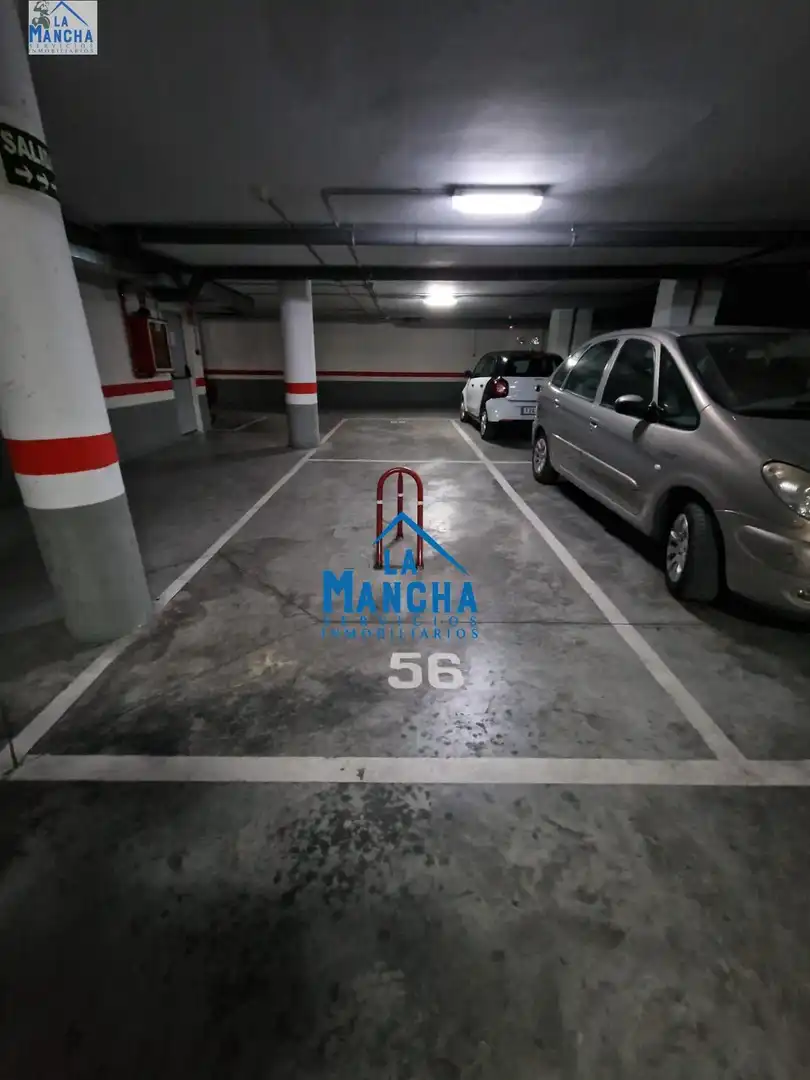 Parkplatz von Garage zum Verkauf in Albacete