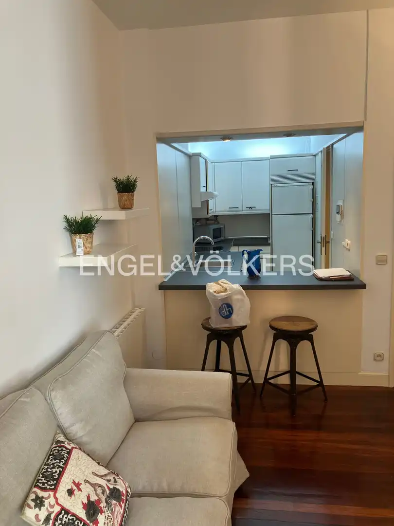 Flat with lift to rent in Abando - Albia, imagen 2